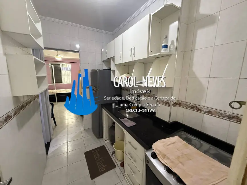 Foto 2 de Kitnet com 1 quarto à venda, 35m2 em Guilhermina, Praia Grande - SP