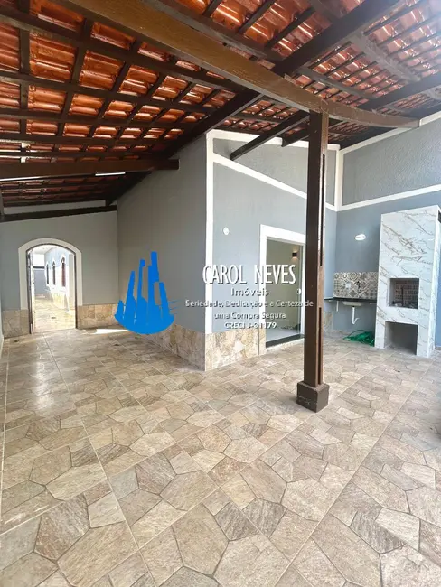 Foto 2 de Casa com 3 quartos à venda, 107m2 em Mongagua - SP