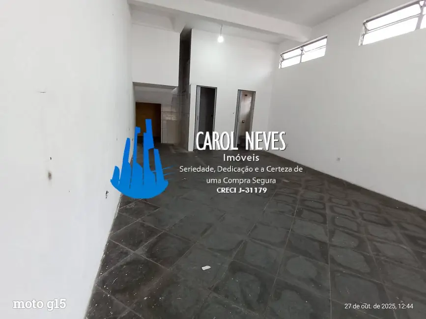 Sala Comercial à venda e para alugar, 50m2 em Mongagua - SP - imagem 2 Foto 2 de Sala Comercial à venda e para alugar, 50m2 em Mongagua - SP