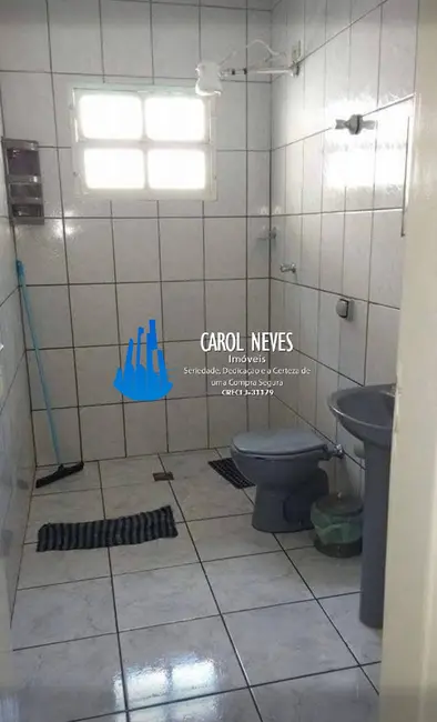 Foto 8 de Casa com 2 quartos à venda, 195m2 em Mongagua - SP