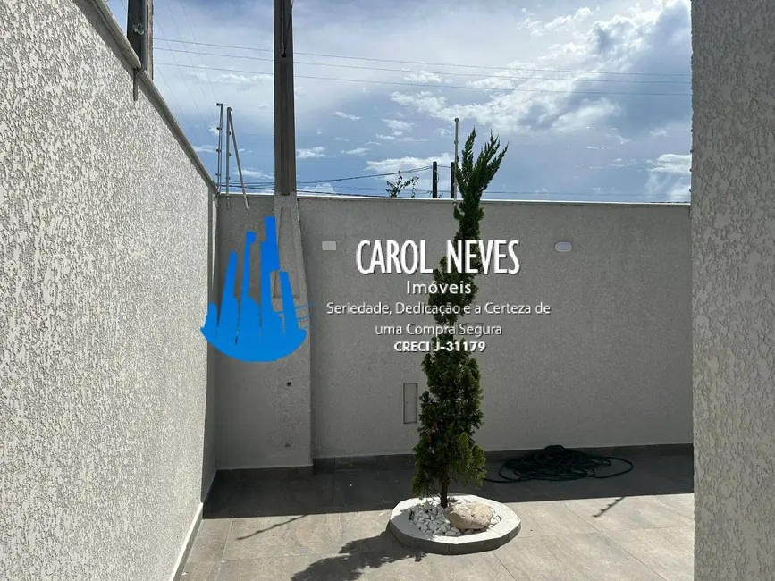 Casa com 3 quartos à venda, 176m2 em Itanhaem - SP - imagem 2 Foto 2 de Casa com 3 quartos à venda, 176m2 em Itanhaem - SP