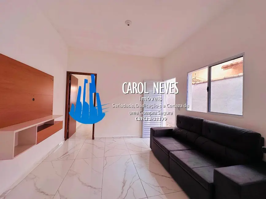 Foto 2 de Casa com 2 quartos à venda, 60m2 em Itanhaem - SP
