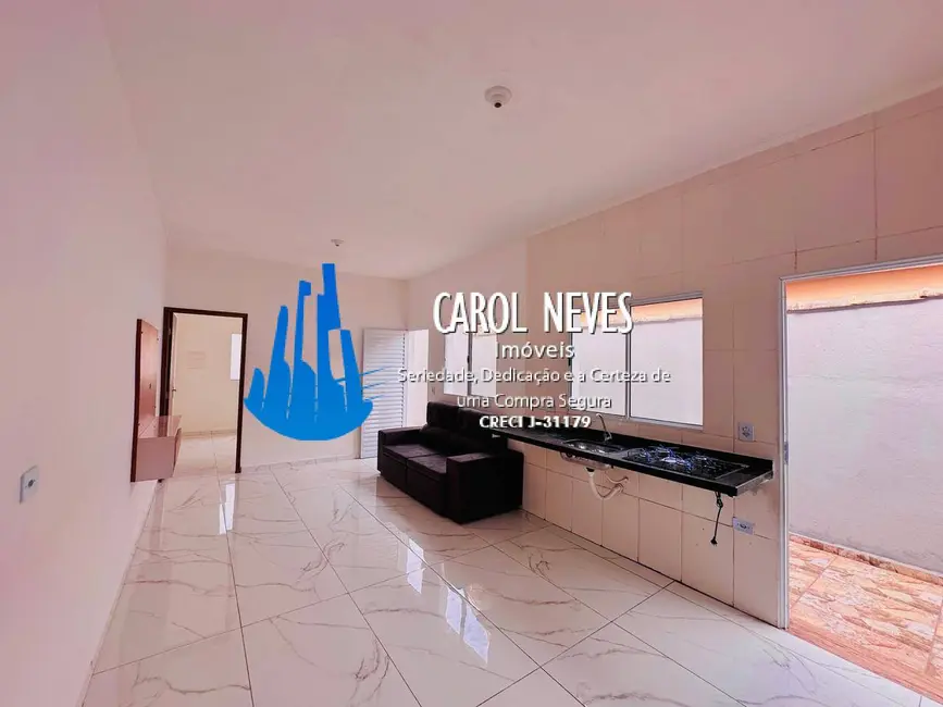 Casa com 2 quartos à venda, 60m2 em Itanhaem - SP - imagem 4 Foto 4 de Casa com 2 quartos à venda, 60m2 em Itanhaem - SP