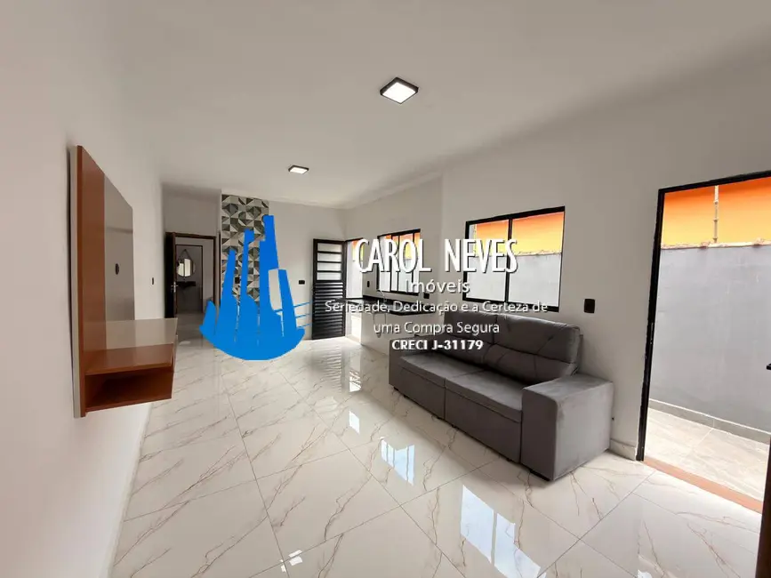 Foto 2 de Casa com 2 quartos à venda, 60m2 em Itanhaem - SP