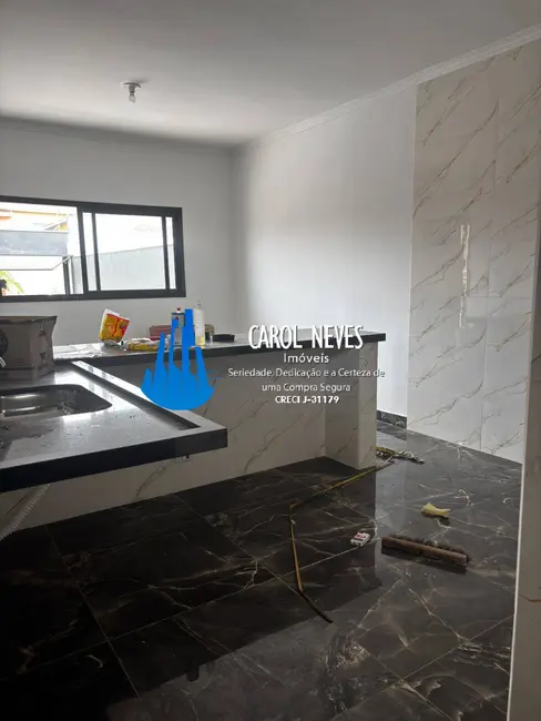 Foto 5 de Casa com 2 quartos à venda, 78m2 em Itanhaem - SP