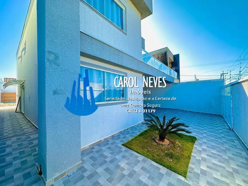 Foto 3 de Sobrado com 4 quartos à venda, 310m2 em Itanhaem - SP