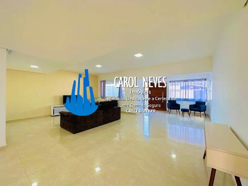 Foto 5 de Sobrado com 4 quartos à venda, 310m2 em Itanhaem - SP