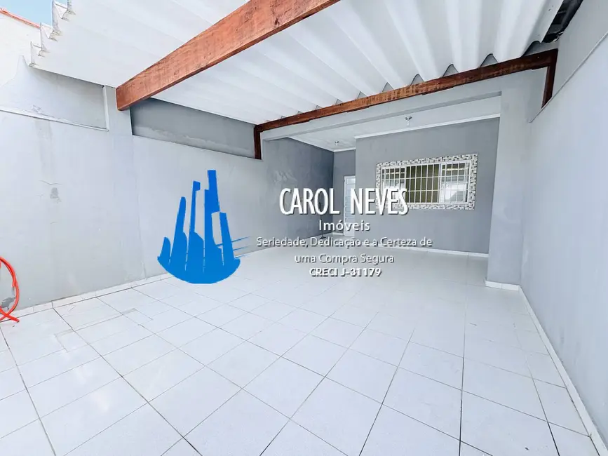 Foto 2 de Casa com 2 quartos à venda, 76m2 em Maracanã, Praia Grande - SP