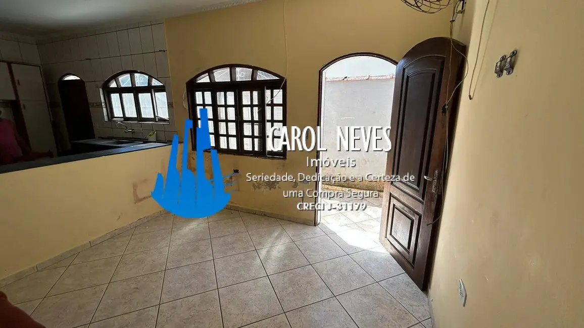 Foto 5 de Casa com 2 quartos à venda, 150m2 em Mongagua - SP