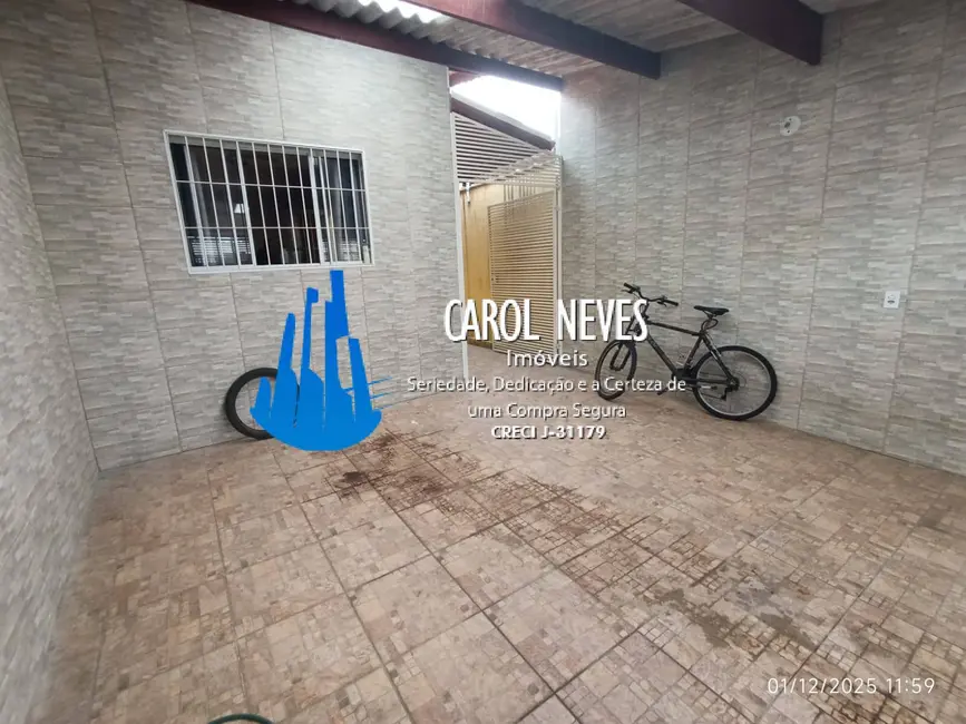 Foto 2 de Casa com 3 quartos à venda, 121m2 em Mongagua - SP