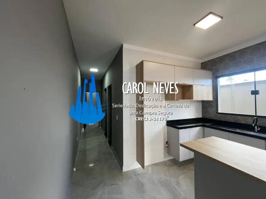 Foto 8 de Casa com 2 quartos à venda, 63m2 em Peruibe - SP