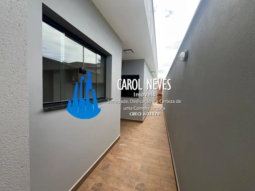 Foto 3 de Casa com 2 quartos à venda, 63m2 em Peruibe - SP