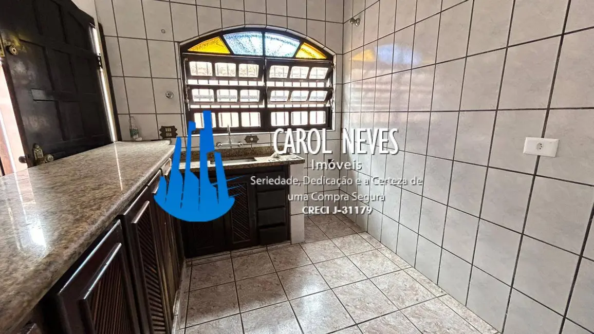 Foto 4 de Casa com 2 quartos à venda, 54m2 em Mongagua - SP