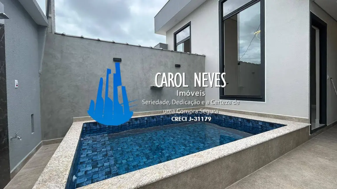 Foto 2 de Casa com 2 quartos à venda, 68m2 em Mongagua - SP