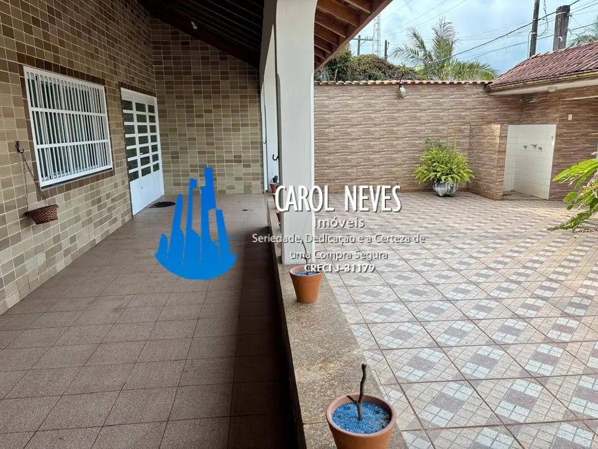 Foto 5 de Casa com 3 quartos à venda, 258m2 em Mongagua - SP