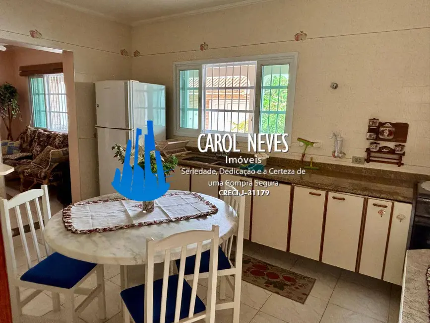 Foto 8 de Casa com 3 quartos à venda, 258m2 em Mongagua - SP