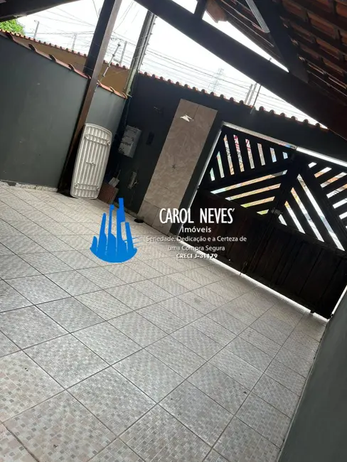 Foto 2 de Casa com 2 quartos à venda, 84m2 em Mongagua - SP