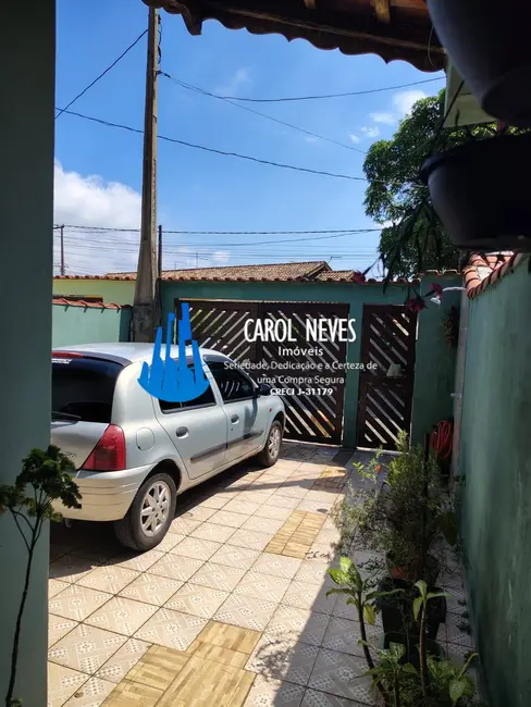 Foto 2 de Casa com 2 quartos à venda, 72m2 em Itanhaem - SP