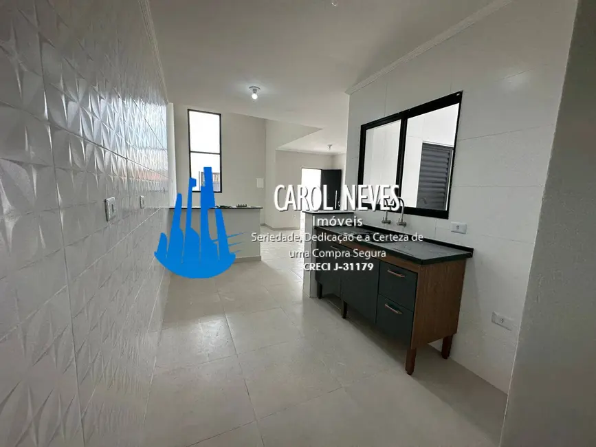 Foto 4 de Casa com 2 quartos à venda, 81m2 em Mongagua - SP