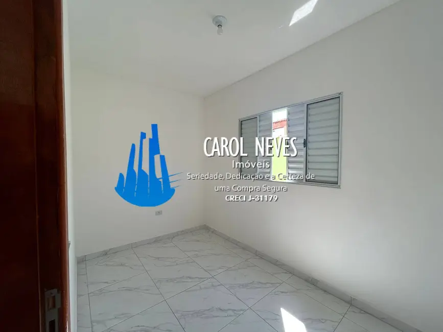 Foto 8 de Casa com 2 quartos à venda, 71m2 em Itanhaem - SP