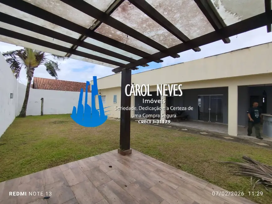 Foto 2 de Casa com 3 quartos para alugar, 250m2 em Mongagua - SP