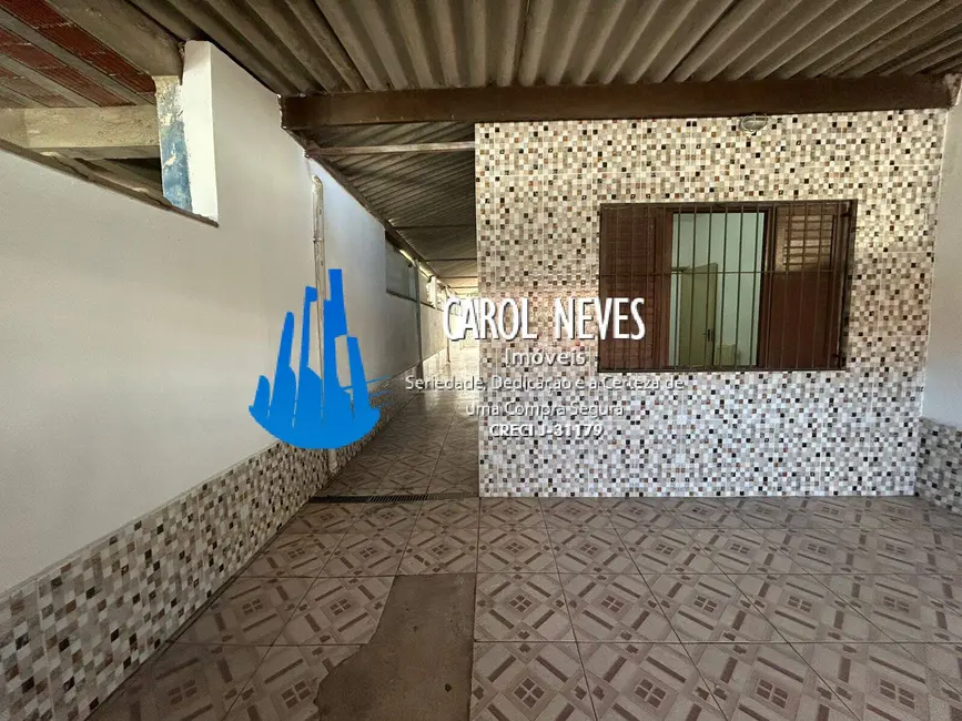 Foto 2 de Casa com 2 quartos à venda, 121m2 em Itanhaem - SP