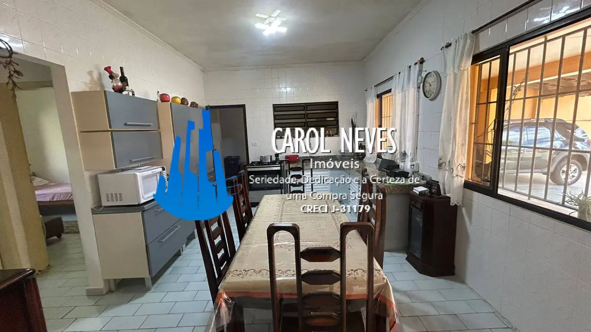 Foto 9 de Sobrado com 3 quartos à venda, 260m2 em Itanhaem - SP