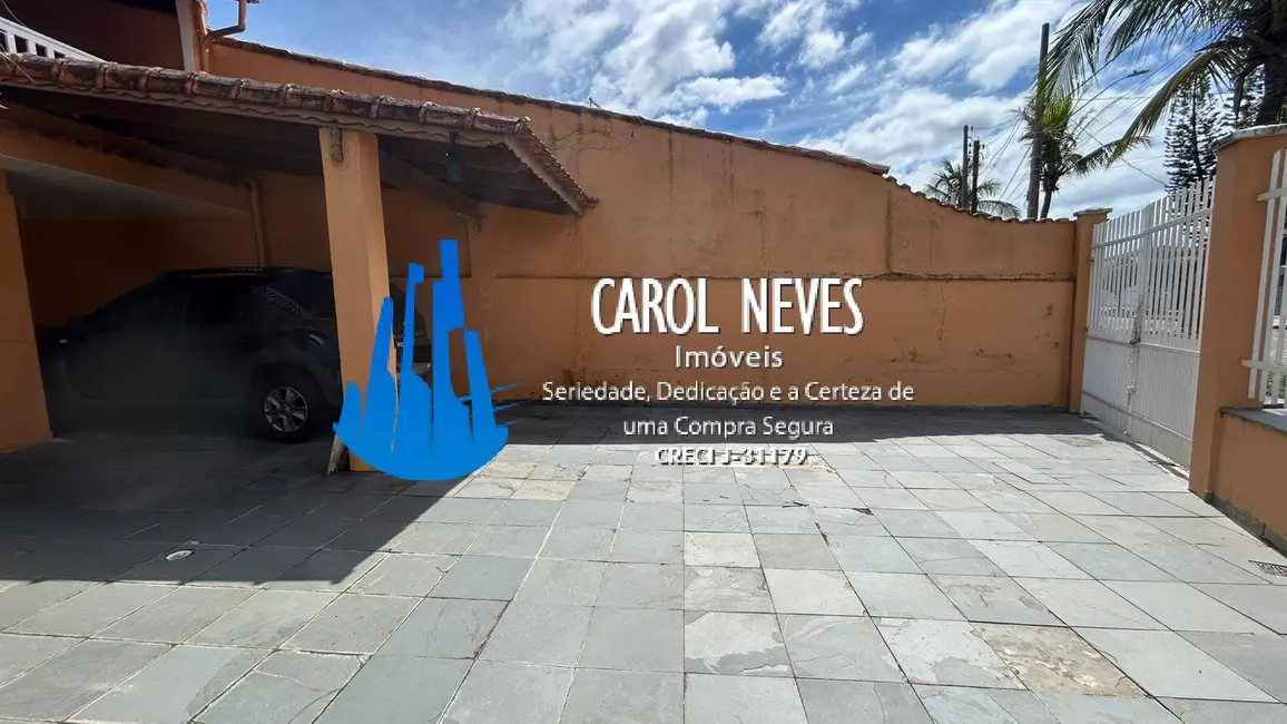 Foto 2 de Sobrado com 3 quartos à venda, 260m2 em Itanhaem - SP