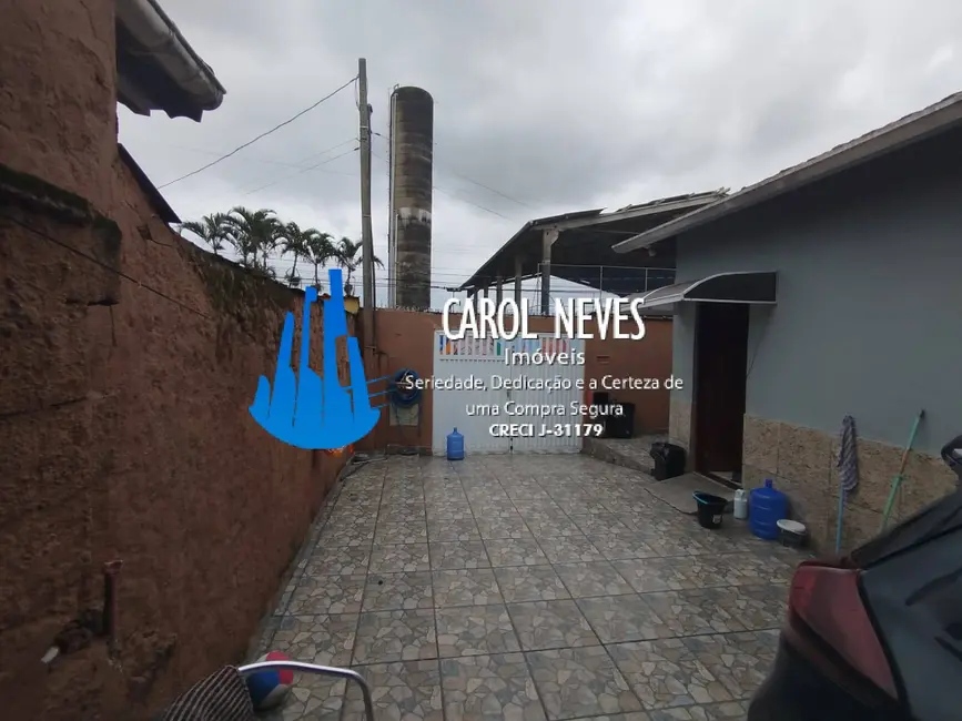 Foto 2 de Casa com 2 quartos à venda, 90m2 em Mongagua - SP