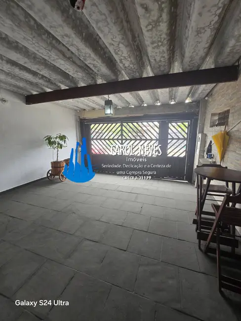 Foto 4 de Casa com 2 quartos à venda, 90m2 em Mongagua - SP