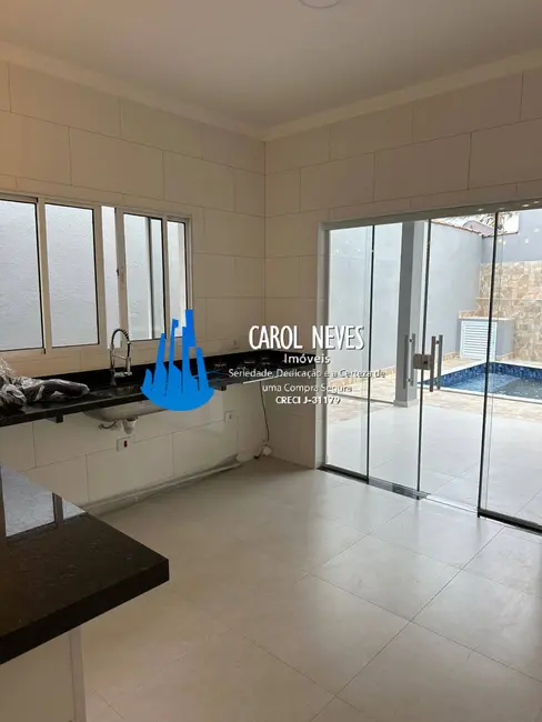 Foto 4 de Casa com 3 quartos à venda, 109m2 em Mongagua - SP