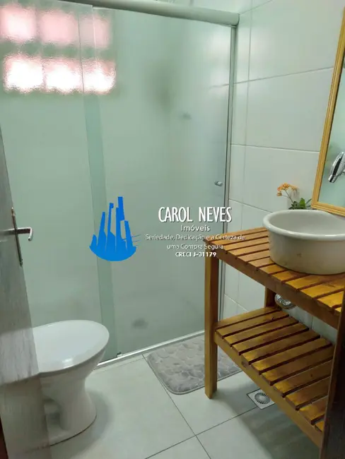 Foto 8 de Casa com 2 quartos à venda, 75m2 em Itanhaem - SP