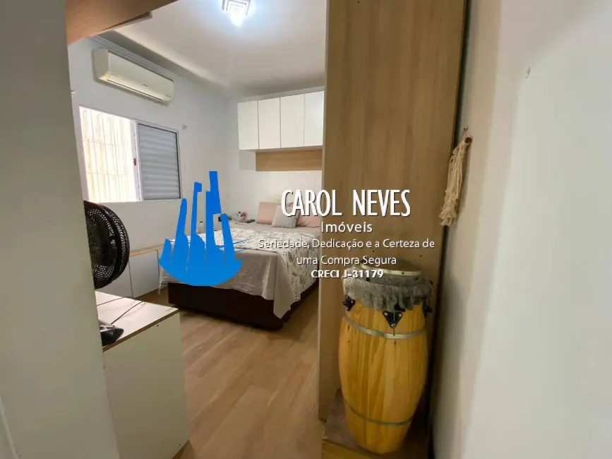 Foto 9 de Casa com 2 quartos à venda, 80m2 em Mongagua - SP