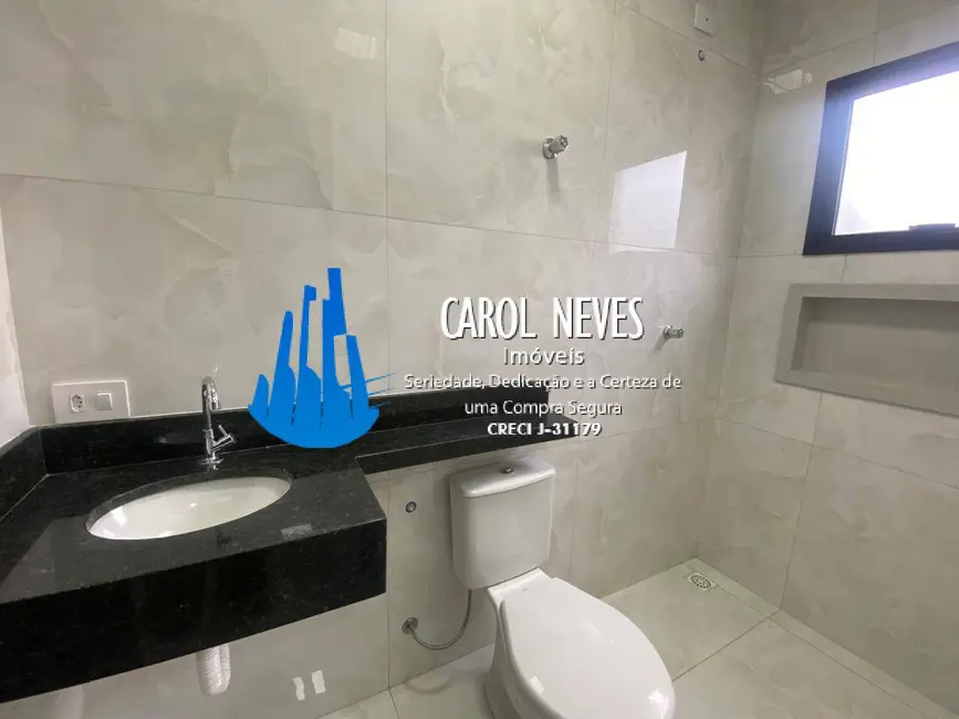 Foto 8 de Casa com 2 quartos à venda, 63m2 em Peruibe - SP