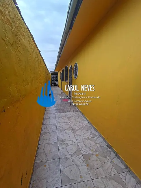 Foto 4 de Casa com 2 quartos à venda, 167m2 em Mongagua - SP