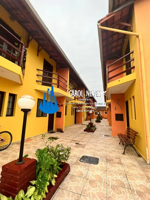Foto 2 de Casa com 2 quartos à venda, 77m2 em Mongagua - SP