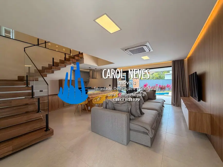 Foto 5 de Casa com 6 quartos à venda, 291m2 em Peruibe - SP