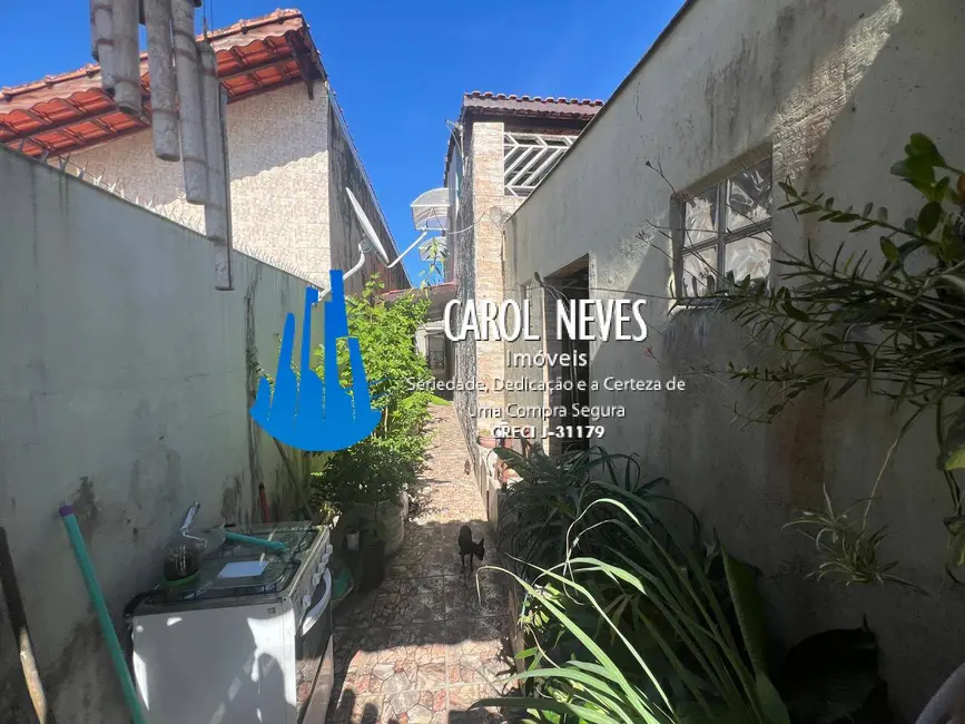 Foto 2 de Casa com 2 quartos à venda, 132m2 em Mongagua - SP