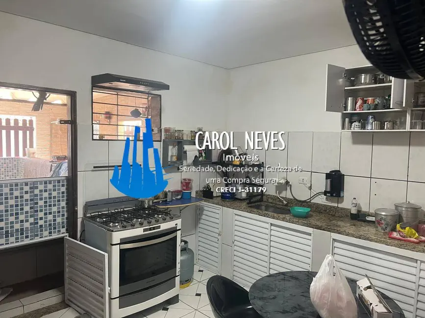 Foto 9 de Casa com 2 quartos à venda, 132m2 em Mongagua - SP