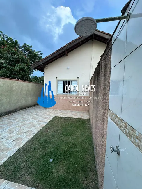 Foto 5 de Casa com 2 quartos à venda, 60m2 em Itanhaem - SP