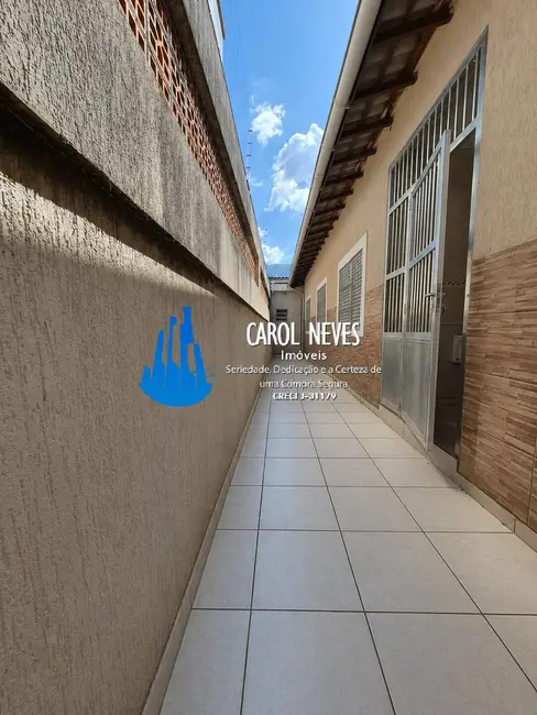 Foto 2 de Casa com 3 quartos à venda, 114m2 em Solemar, Praia Grande - SP