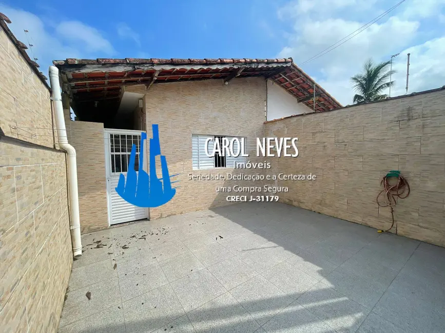 Foto 2 de Casa com 2 quartos à venda, 80m2 em Mongagua - SP