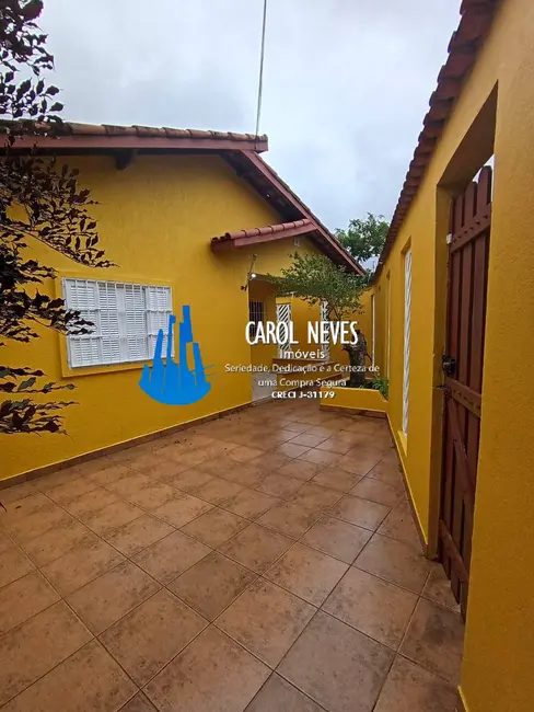 Foto 4 de Casa com 2 quartos à venda, 94m2 em Mongagua - SP