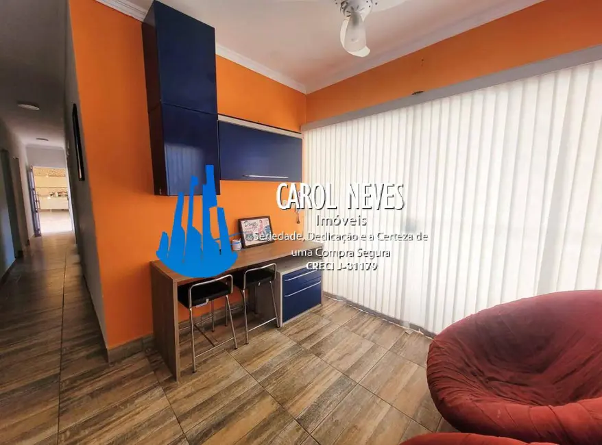 Foto 9 de Casa com 4 quartos para alugar, 150m2 em Itanhaem - SP
