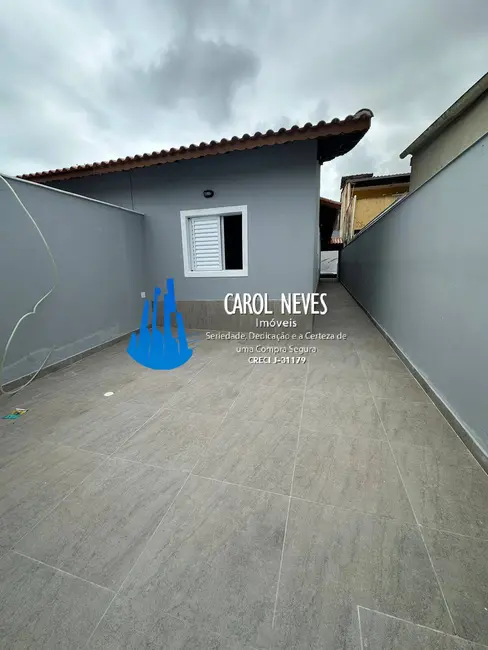 Foto 2 de Casa com 2 quartos à venda, 70m2 em Itanhaem - SP