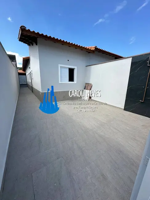Foto 2 de Casa com 2 quartos à venda, 70m2 em Itanhaem - SP