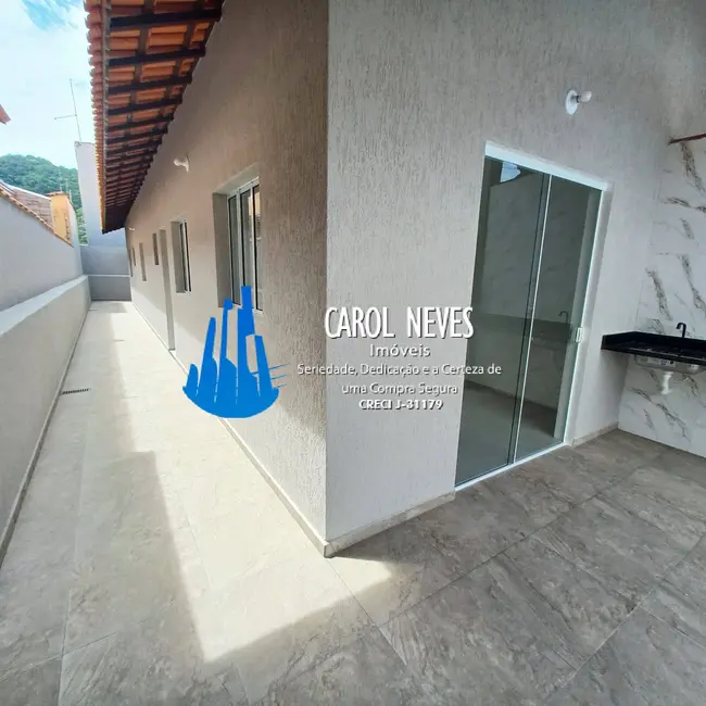 Foto 2 de Casa com 2 quartos à venda, 68m2 em Mongagua - SP