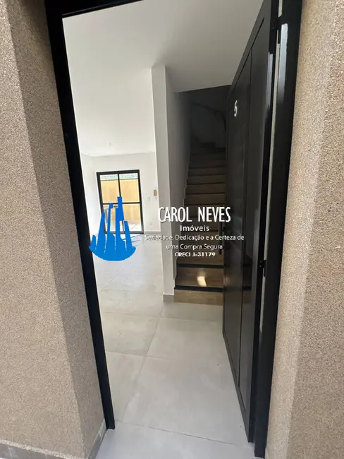 Foto 2 de Casa com 2 quartos à venda, 86m2 em Mongagua - SP