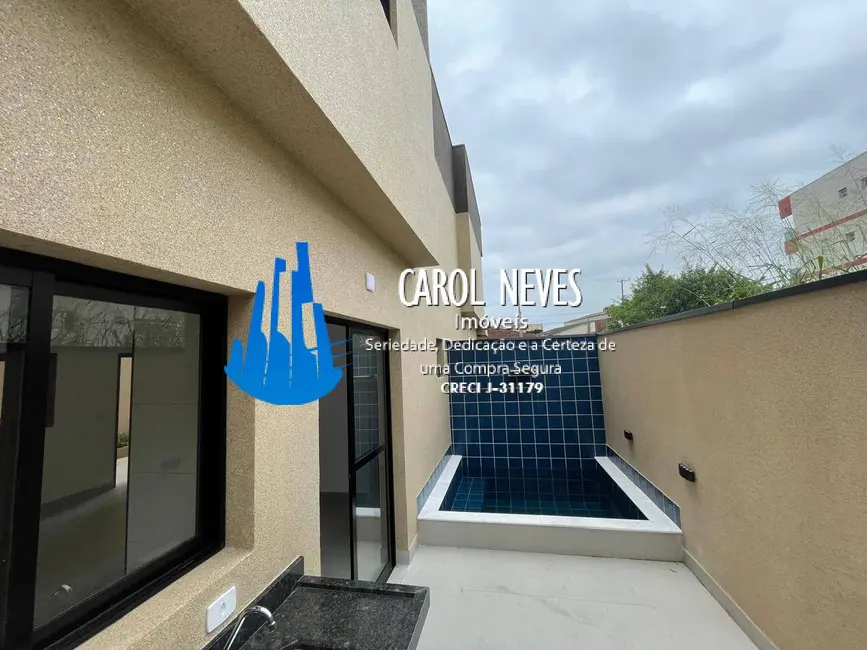 Foto 2 de Casa com 2 quartos à venda, 86m2 em Mongagua - SP
