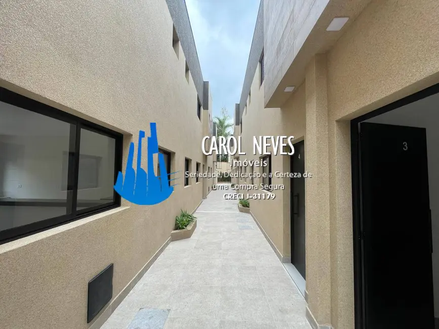 Foto 3 de Casa com 2 quartos à venda, 90m2 em Mongagua - SP